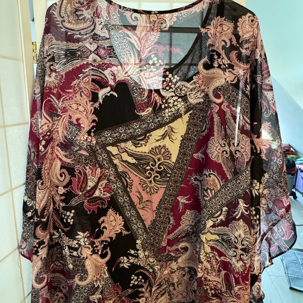 Elegant Paisley Print Women's Top - Picture 4 of 5